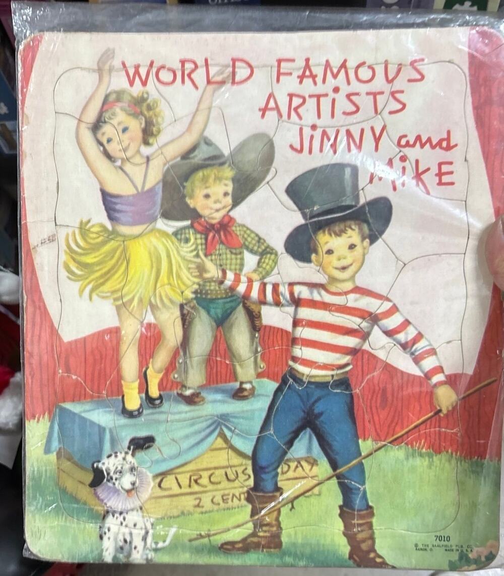 Vintage 1950's Children's inlay puzzle, World Famous Artists Jinny and Mike